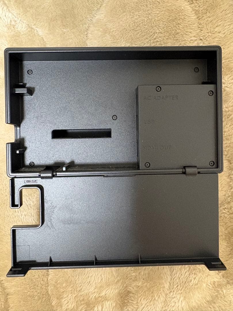 【美品】Nintendo Switch ニンテンドースイッチ 本体 ケース付き