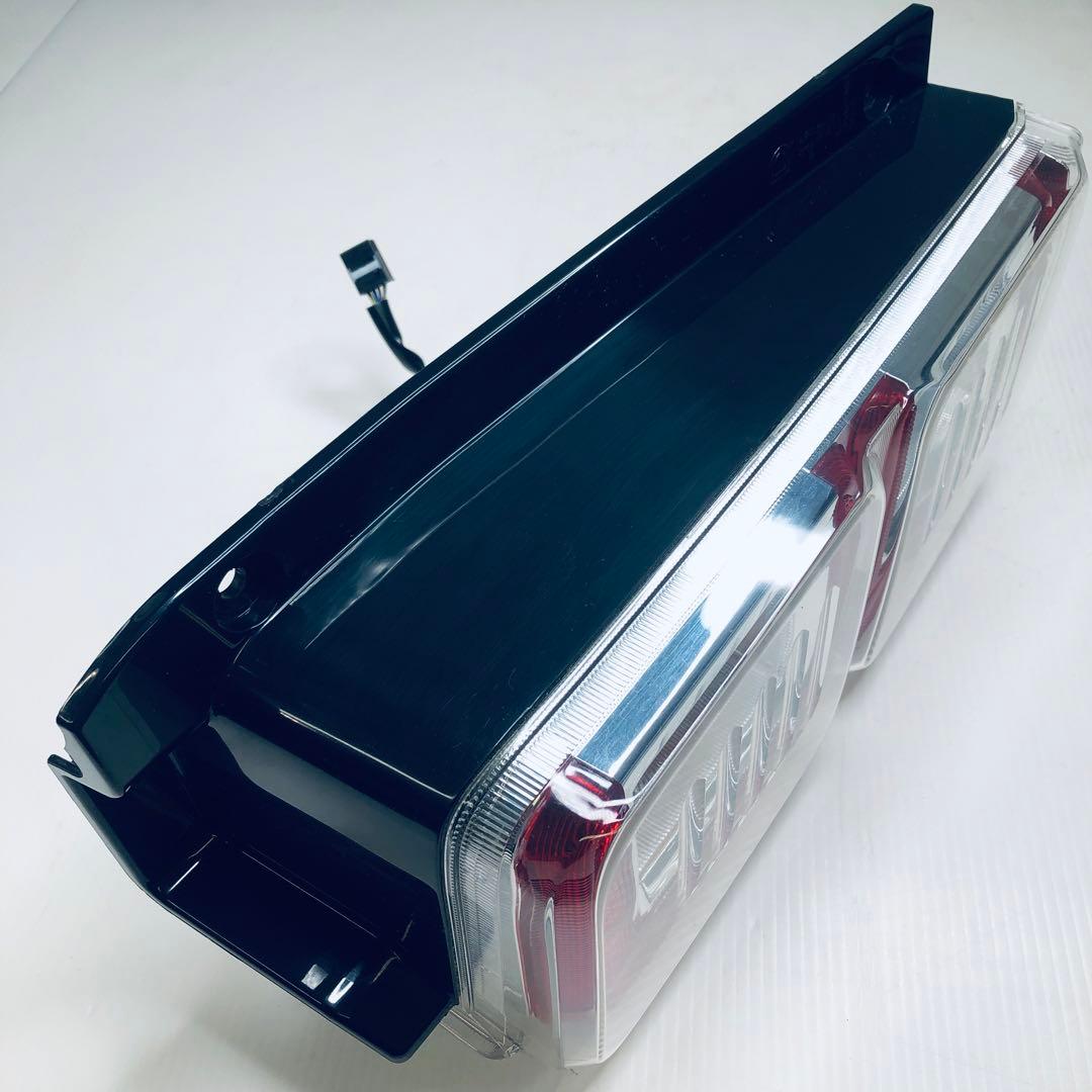 【即納】ウェイク　LA700　LA710　左テールランプ　点灯OK　ピクシスメガ