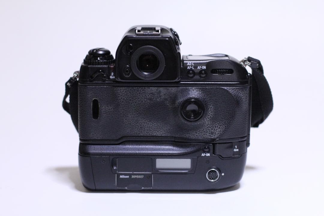 Nikon ニコンF5 本体　ジャンク