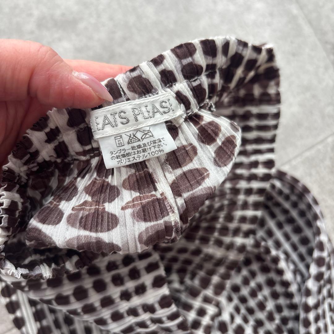 PLEATS PLEASE ドット柄ストレートパンツ サイズ3