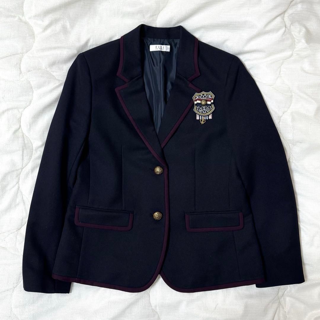 美品 ELLE en noir エルアンノワール　フォーマルスーツ　160