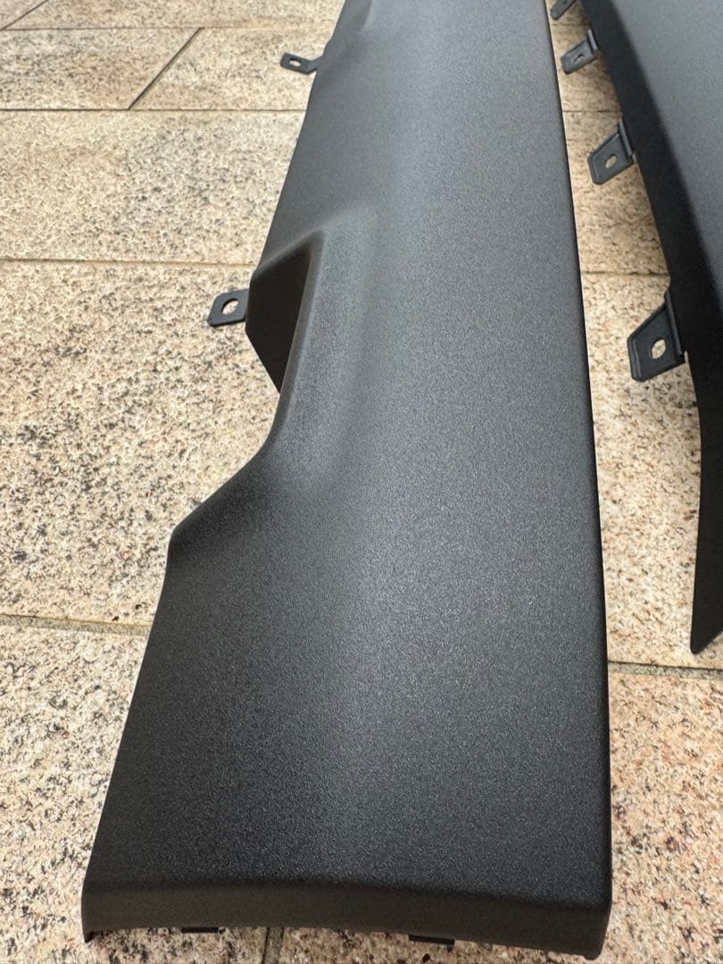 デリカ　d5 後期 ロア　リアバンパー　ラプターライナー塗装　塗装後未使用