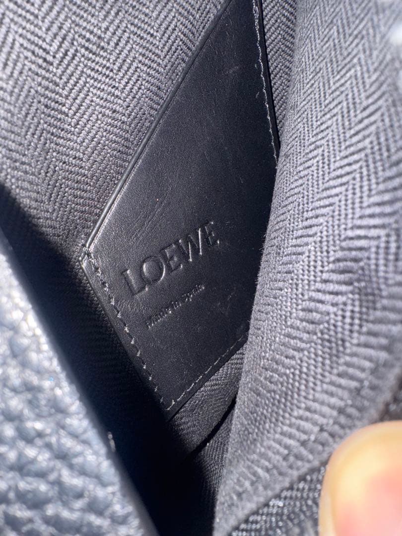 LOEWE バーティカルTポケット