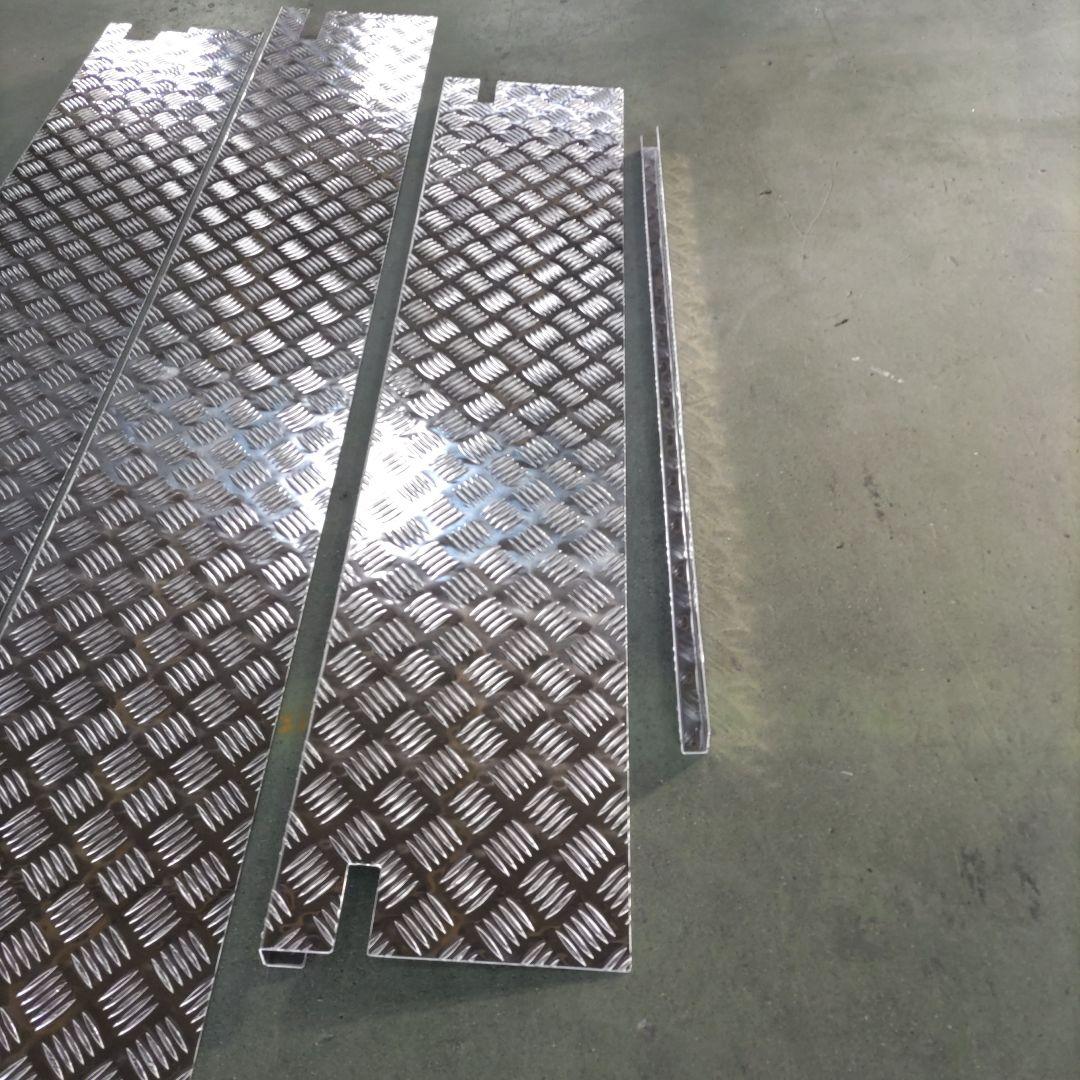 ハイゼットジャンボロングアオリ補強4点セット（光沢有り）