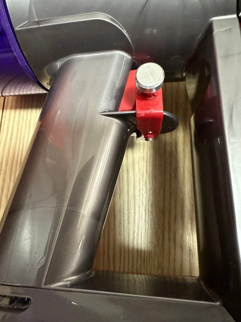 【2025年購入】dyson 8 slim fluffyスティッククリーナー