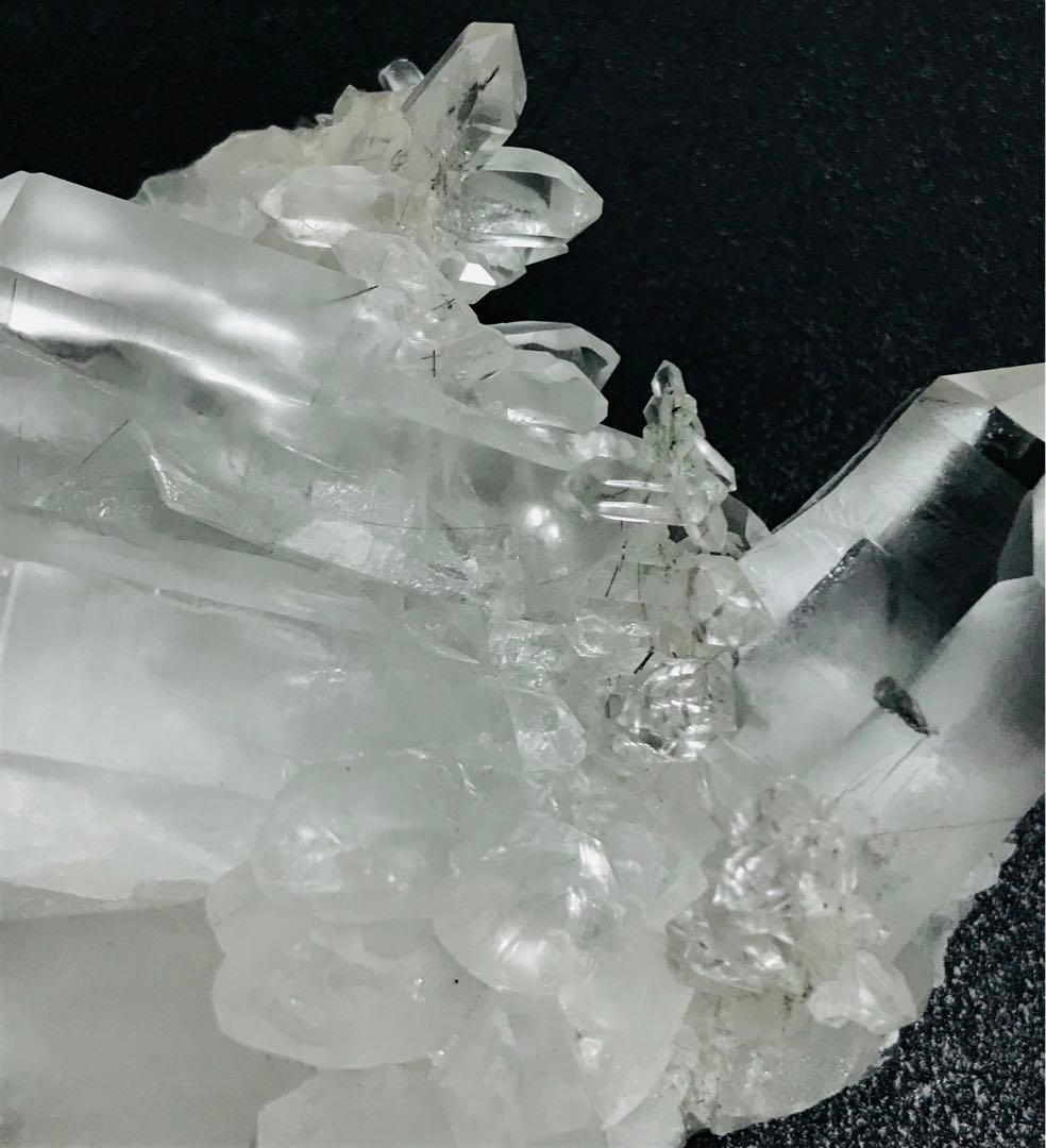 天然石　ブラジル産　ブラックルチル・虹入り　クラスター　原石　パワーストーン