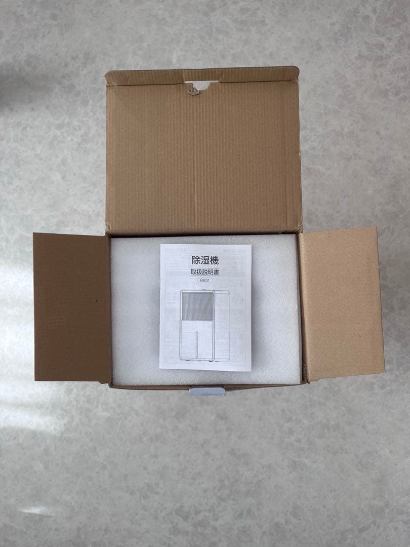 【新品・未使用】除湿機・衣類乾燥機 B631 1L/日 タンク3L