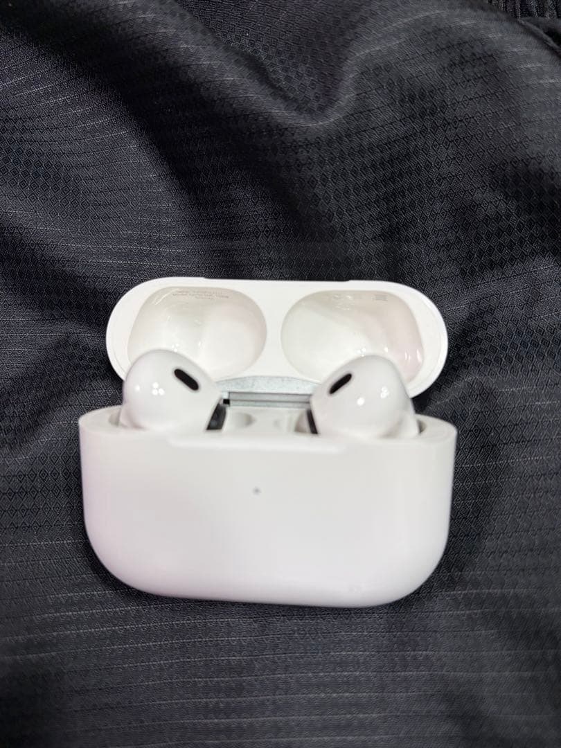 AirPods Pro第二世代本体左右イヤホンセット送料込iPhoneApple