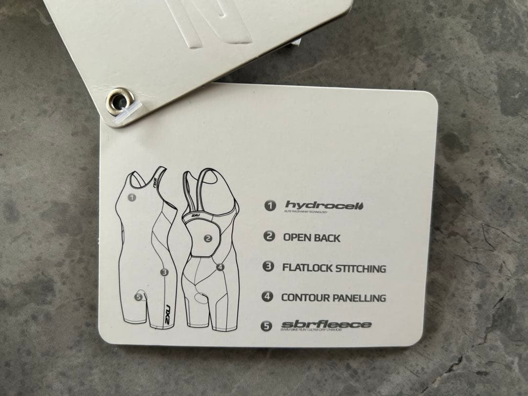 未使用 2UXレディーストライアスロンウェア