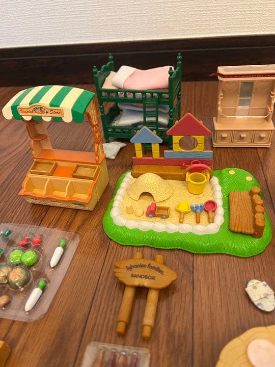 シルバニア　赤い屋根の大きなお家と小物セット