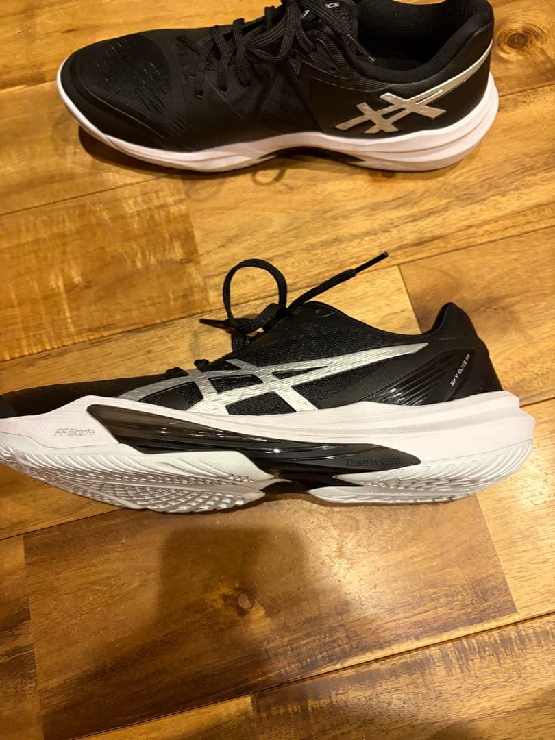 ASICS バレーボールシューズ ブラック/シルバー28センチ