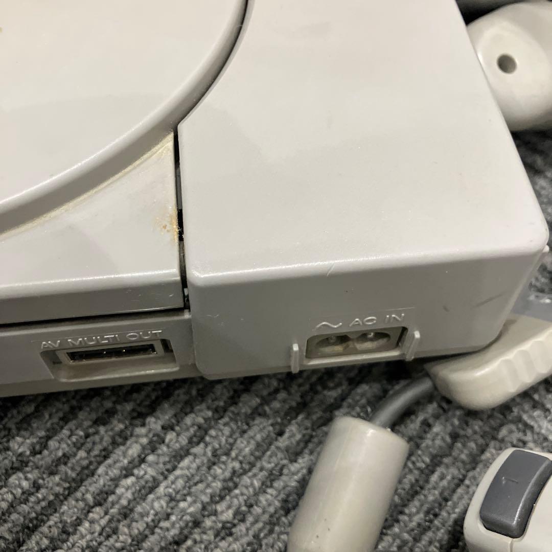 古いゲーム機本体とソフト