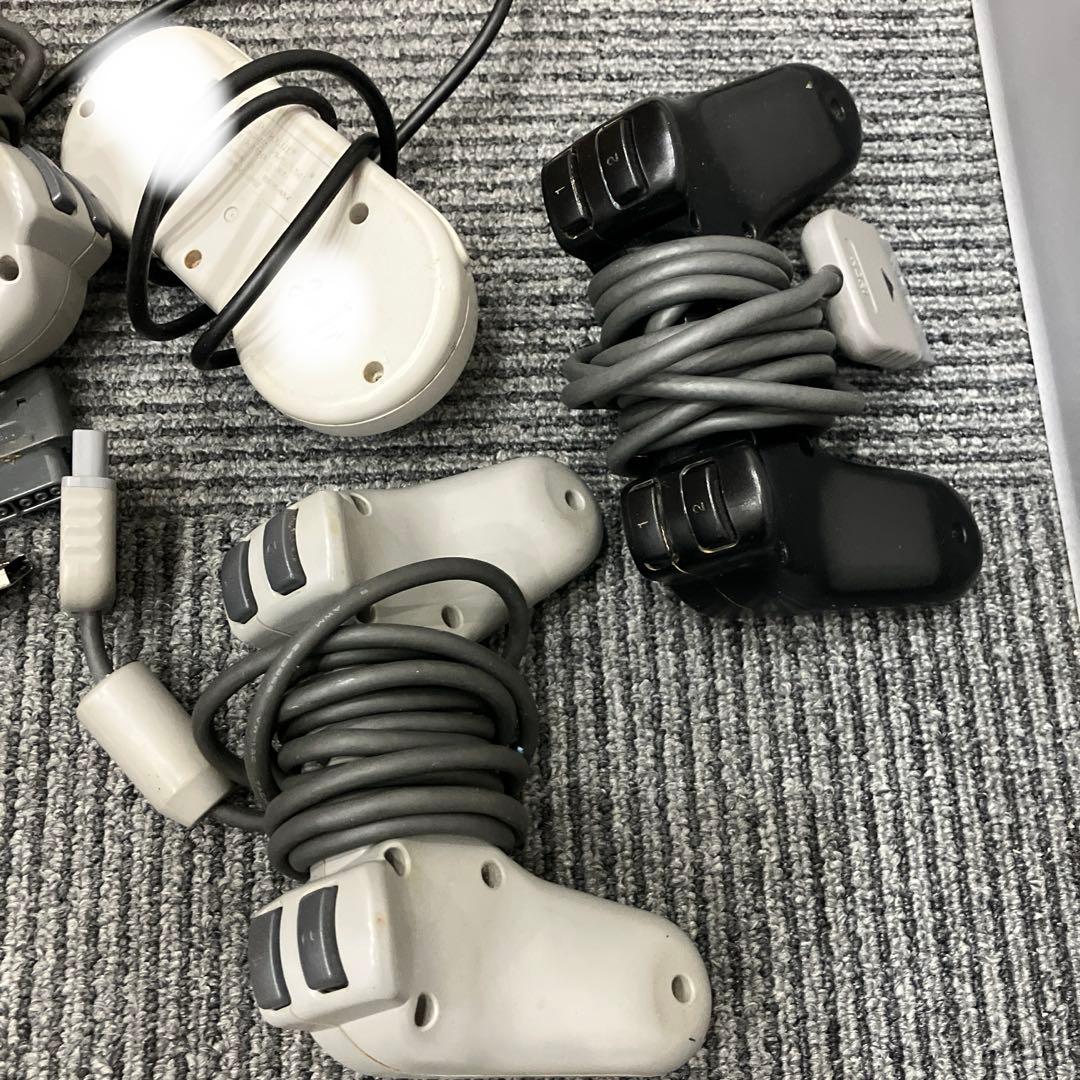 古いゲーム機本体とソフト