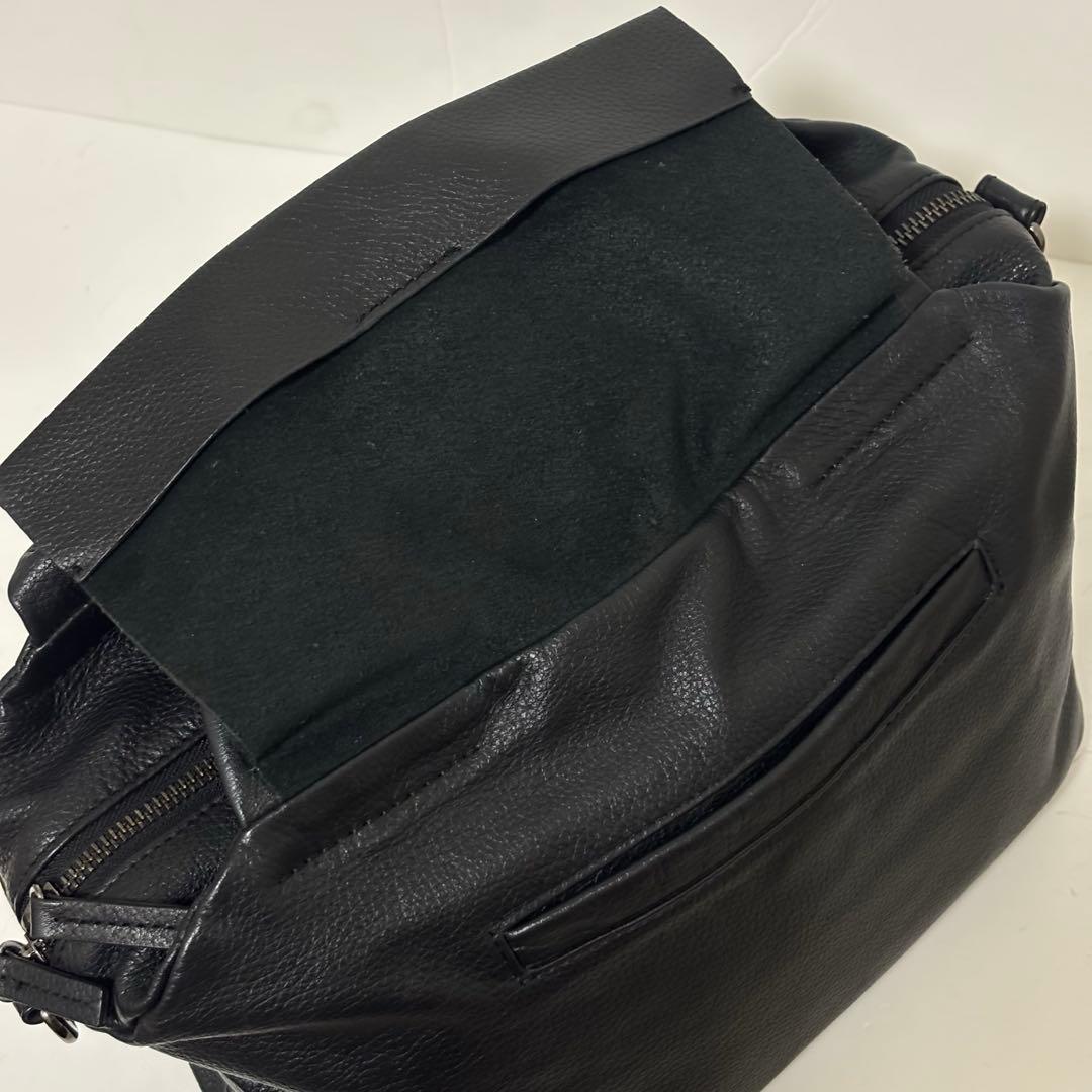 イアパピヨネ　レザーフラップ 2wayトートバッグ Sサイズ　ブラック