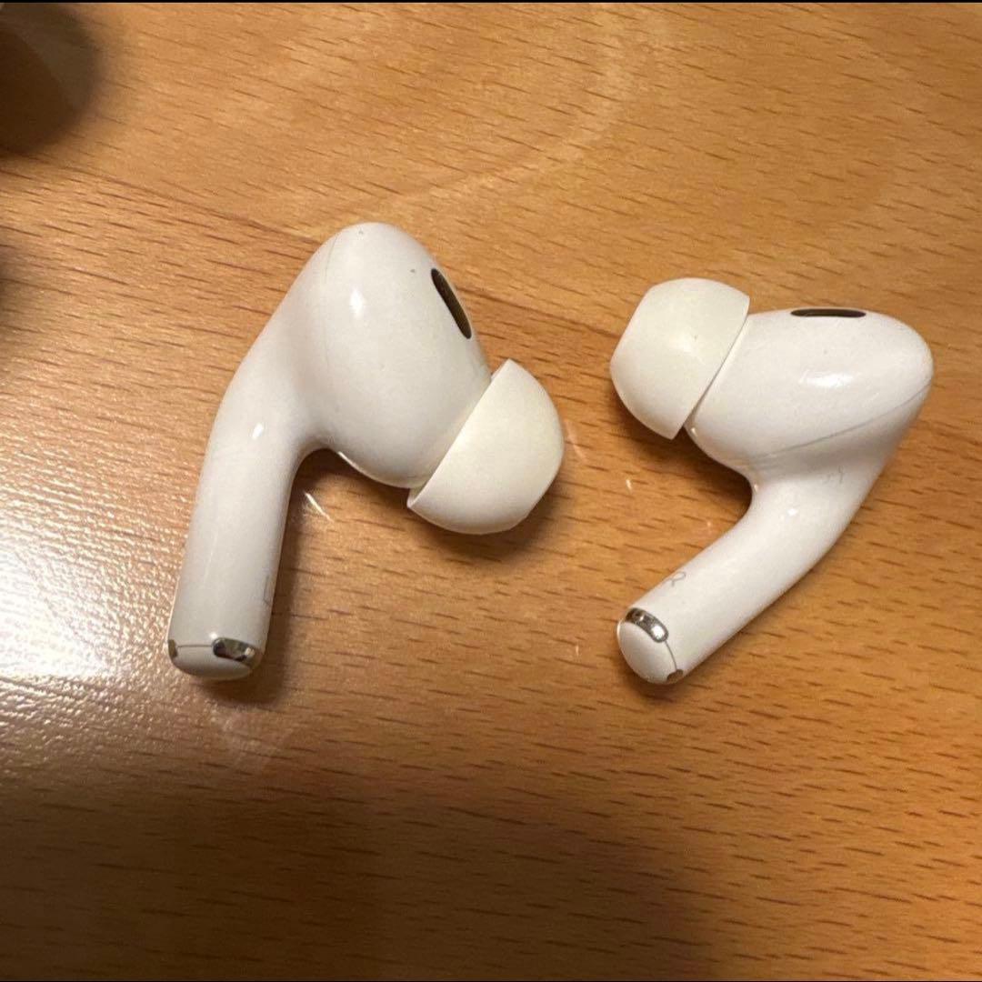 AirPodsPro第二世代 本体 ホワイト 充電ケース付き