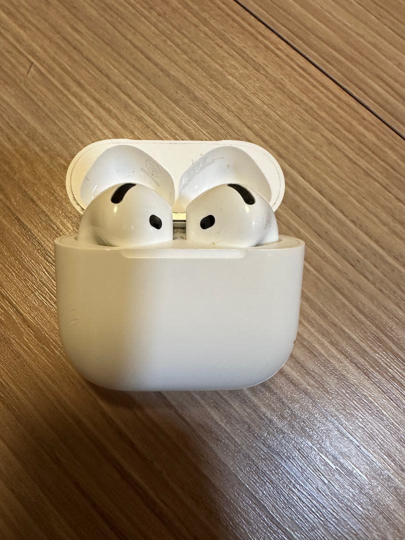 AirPods Pro 本体 充電ケース付き　第4世代　ANC搭載