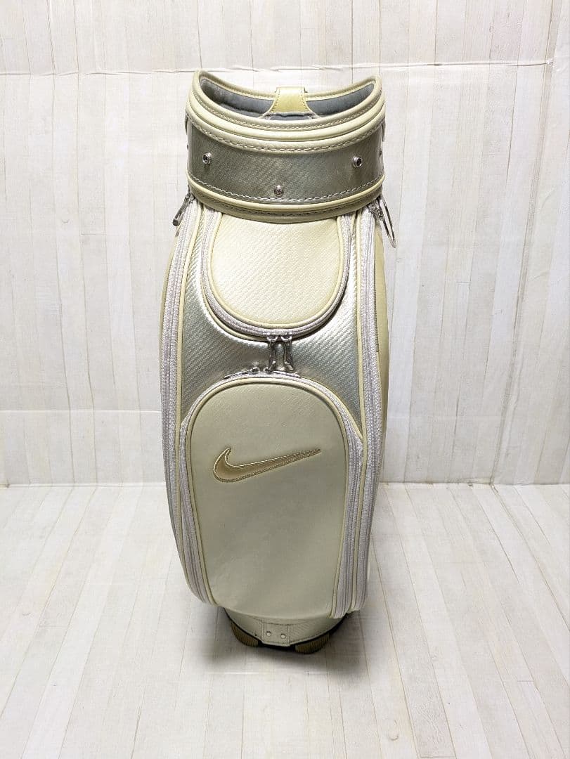 Nike キャディバッグ エナメル　フードカバー付き