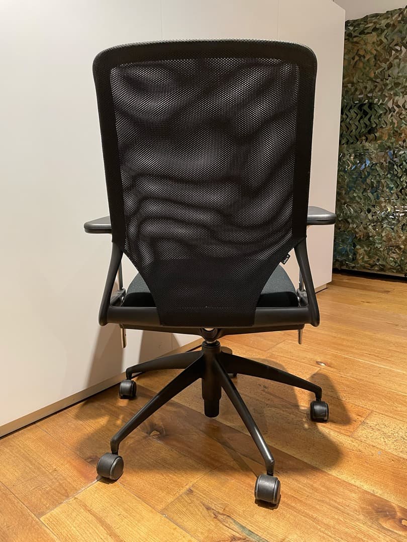 ヴィトラ　AMチェア　ブラック　オフィスチェア