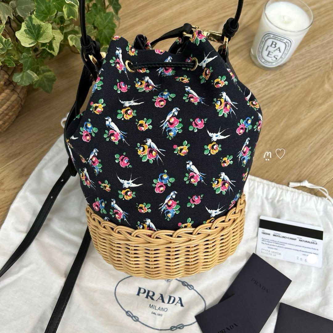 PRADAプラダ　プラージュバケットバッグ1BE04　ハンドショルダー　フラワー