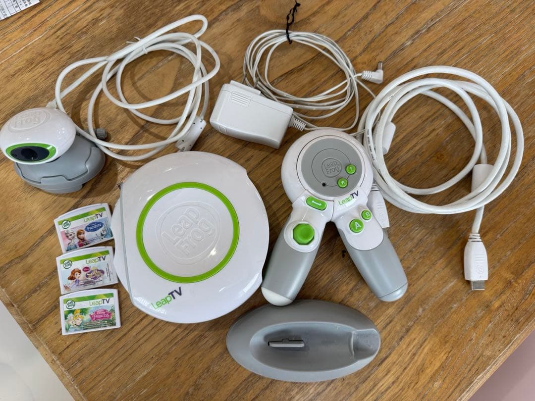 【送料込】知育、英語学習 LeapTV 本体とゲーム3本セット