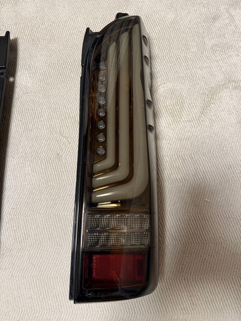 3kidsMAMA　ハイエース　ヴァレンティRevo3