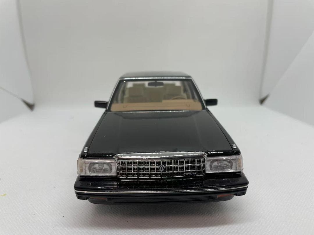 101-110 XiaoGuang 1/18 トヨタ クラウン MS122