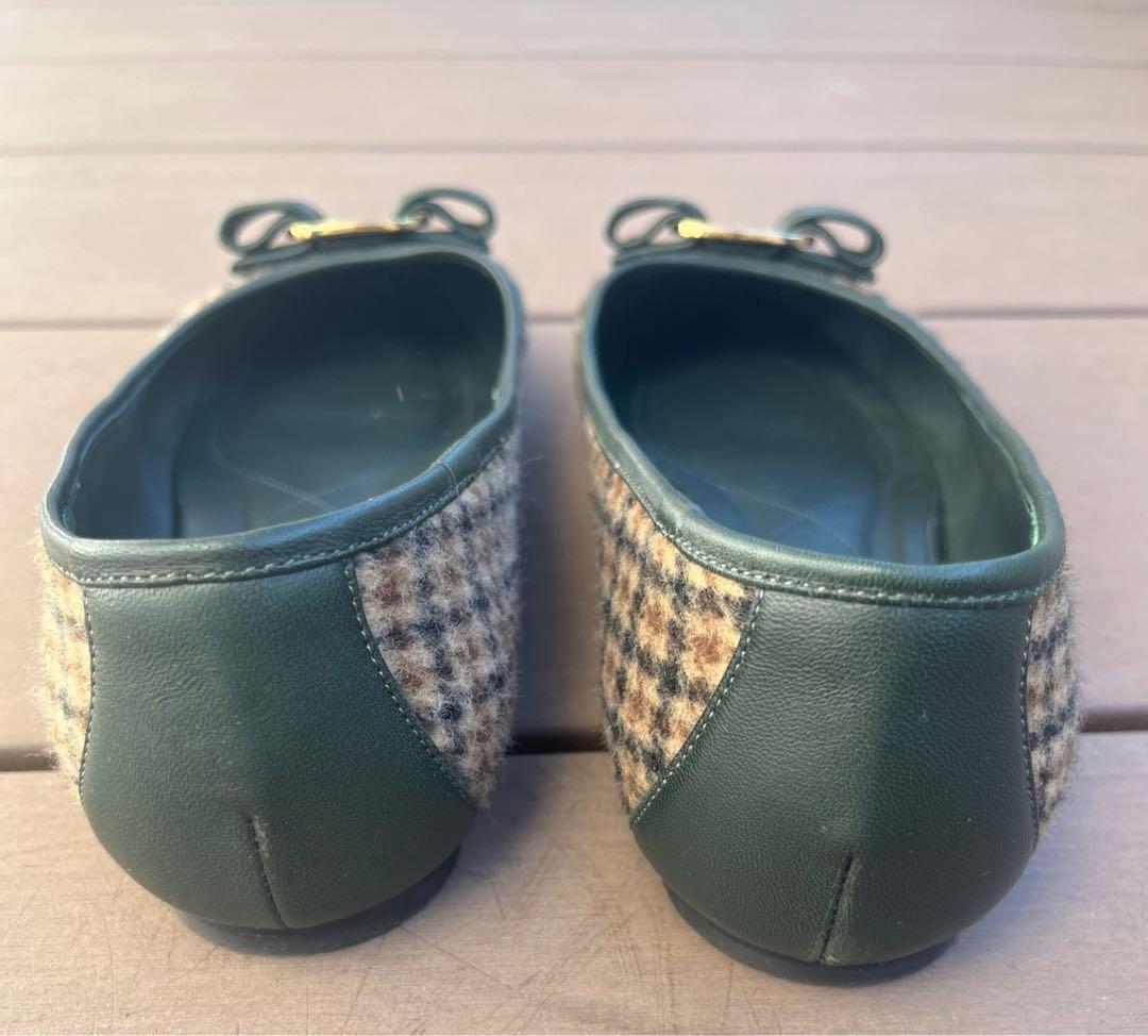 フェラガモ バレイシューズ