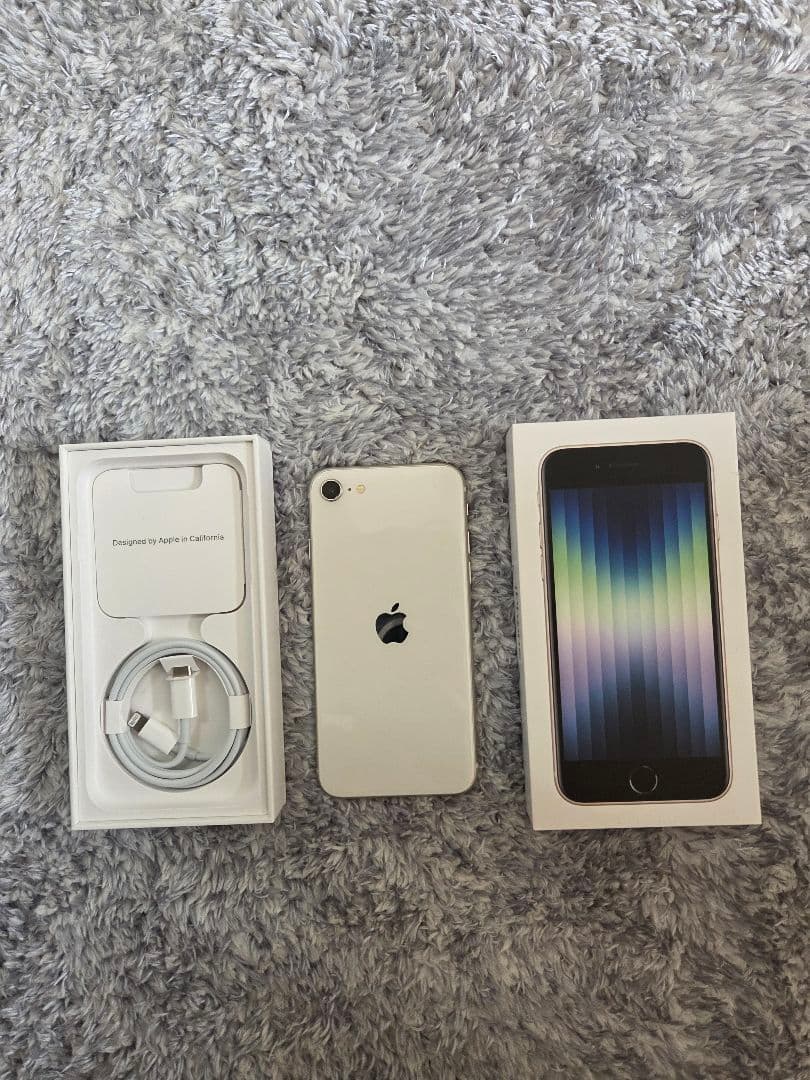 無傷【極美品】【保証有】【即発送】iPhone SE3 64GB SIMフリー