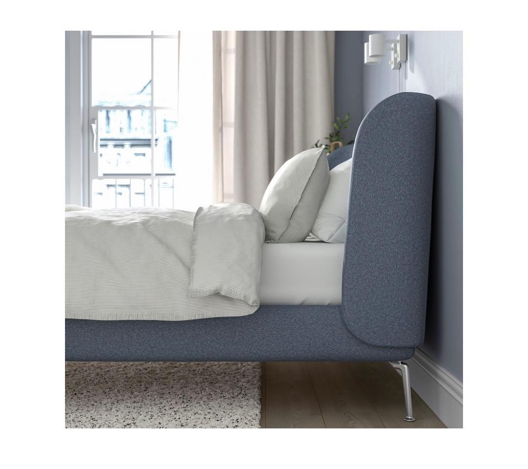 ベットフレーム　マットレス