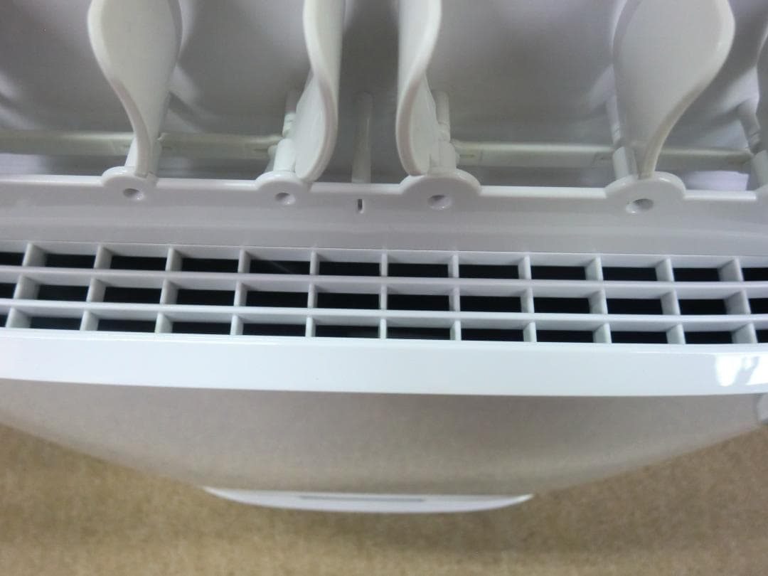 【中古品】Panasonic デシカント式 衣類乾燥除湿機 F-YZT60-A