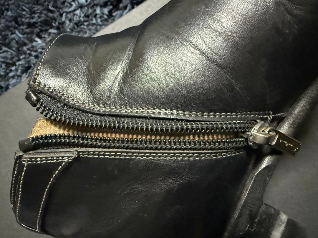 サントーニ　レザーアンクルブーツ ブラック