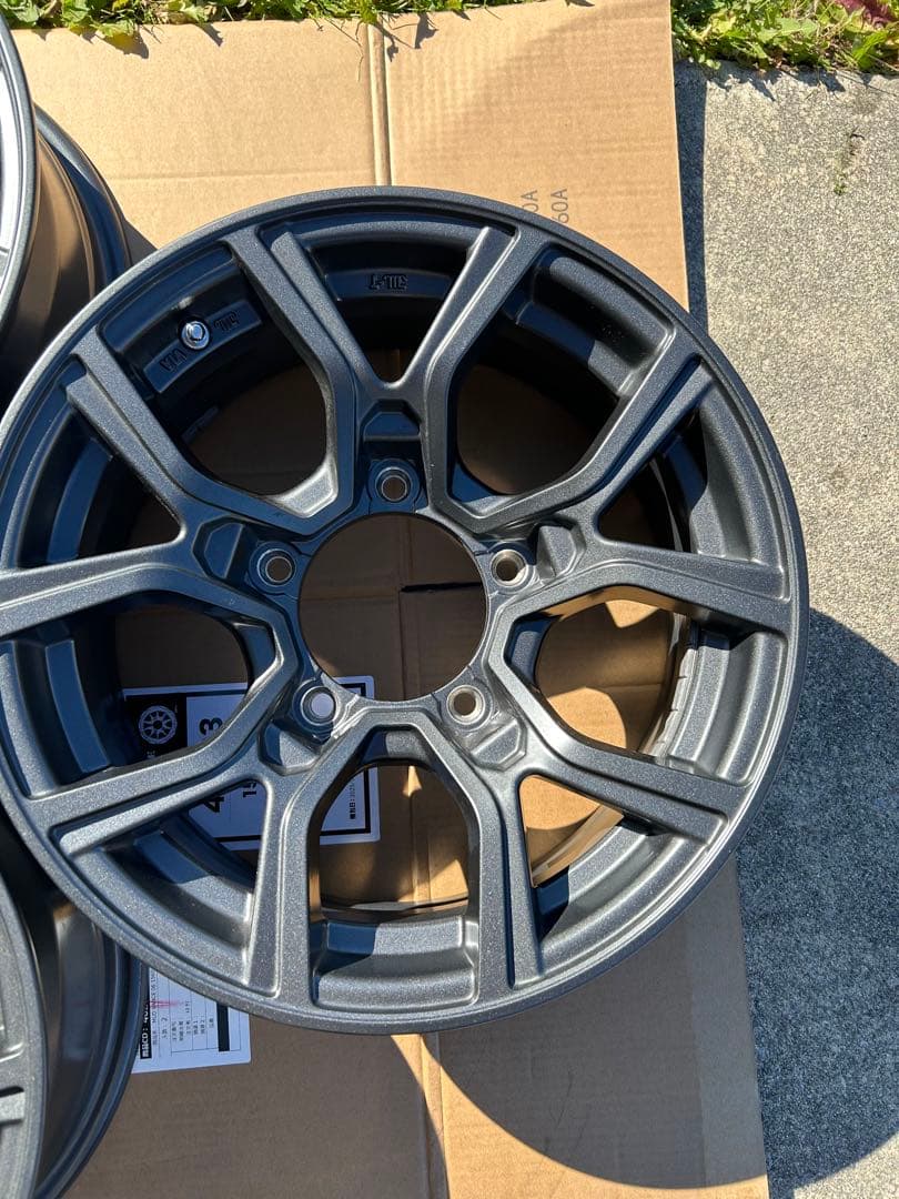 ジムニーシエラ　社外ホイール15インチ　引き取り限定　15×6J ガンメタ