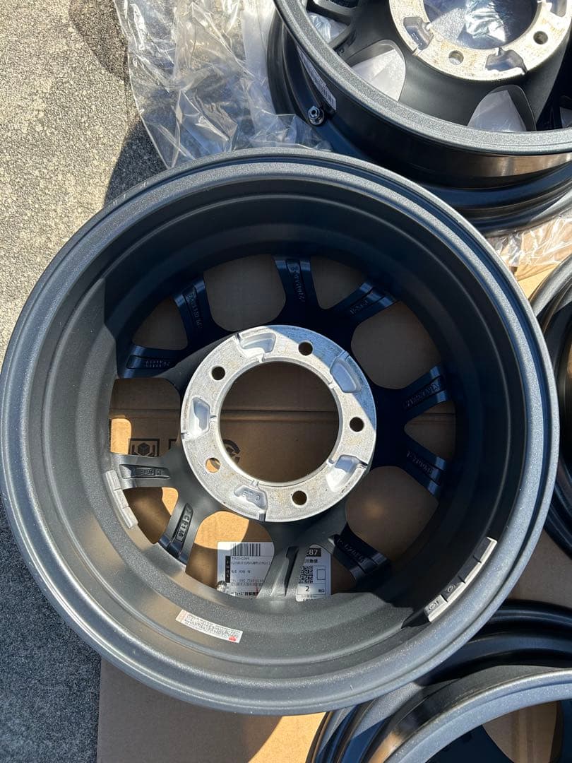 ジムニーシエラ　社外ホイール15インチ　引き取り限定　15×6J ガンメタ