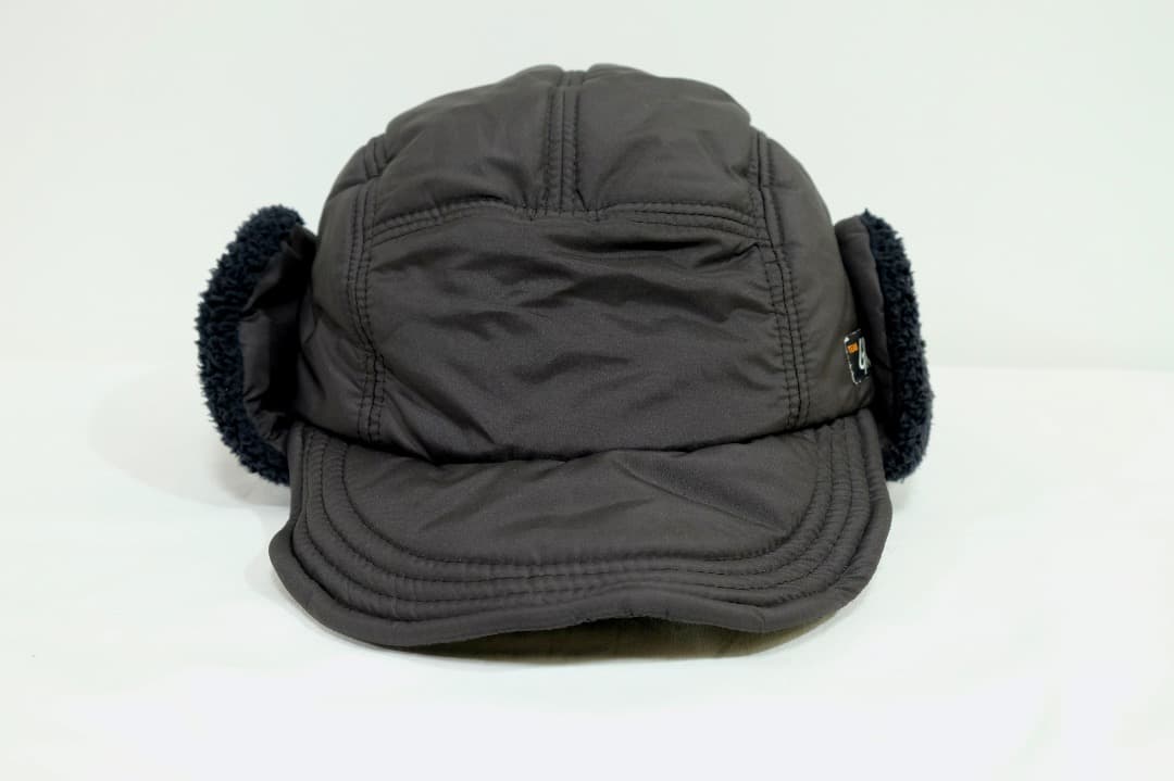 undercover TEAM GIRA 中綿ボアフライトキャップ