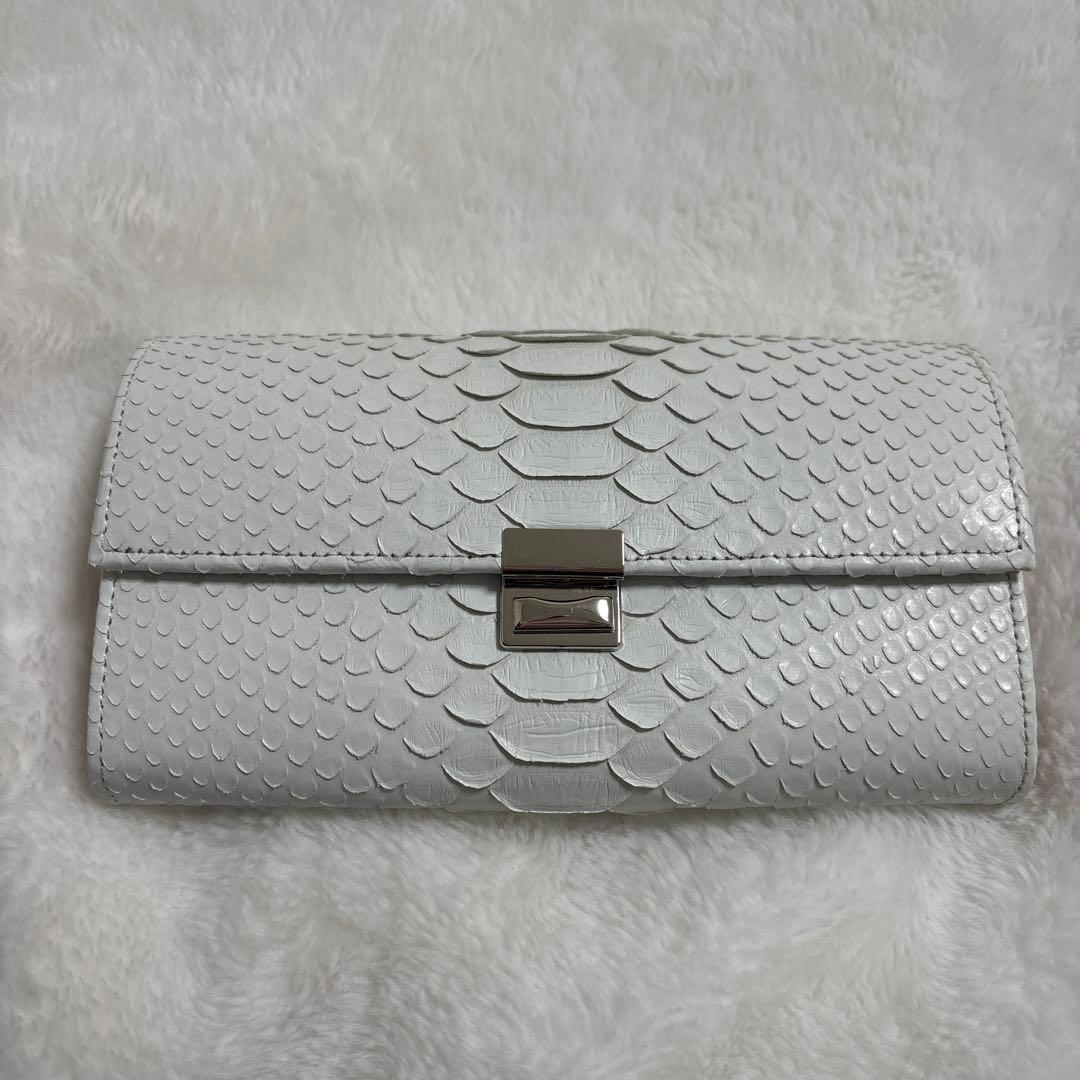 アイソラ　パイソン　限定マットホワイト　ギャルソン財布