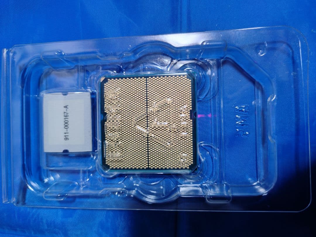 AMD Ryzen 7 9800X3D CPU 本体