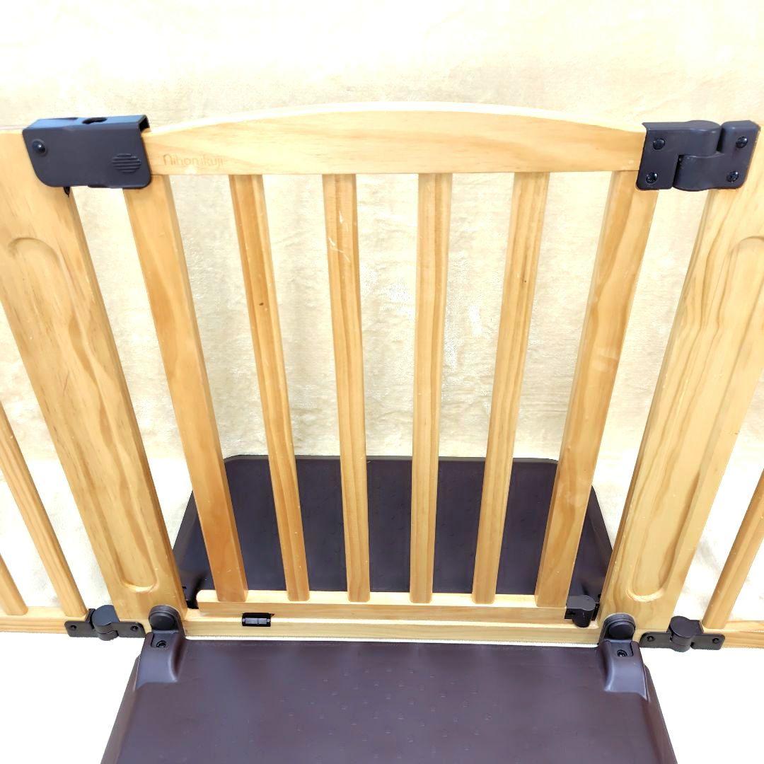 日本育児 ニホンイクジ おくだけドアーズ Мサイズ 木製 ベビーゲート 赤ちゃん