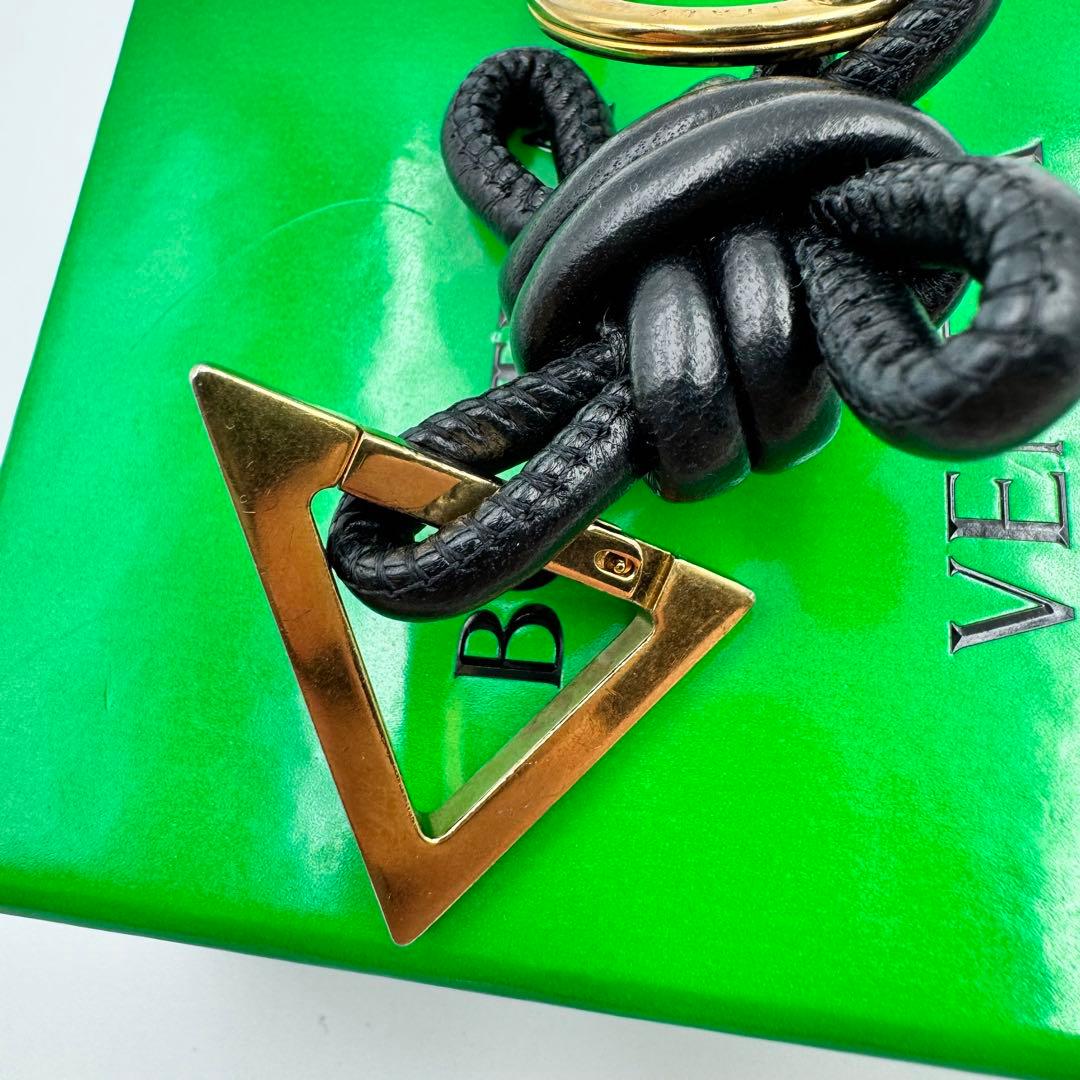 専用✨現行　BOTTEGA VENETA キーリング　黒色　ゴールド　保存箱付き