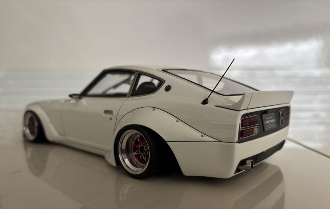 1/18 イグニッションモデル　日産フェアレディZ スターシャーク深リムカスタム