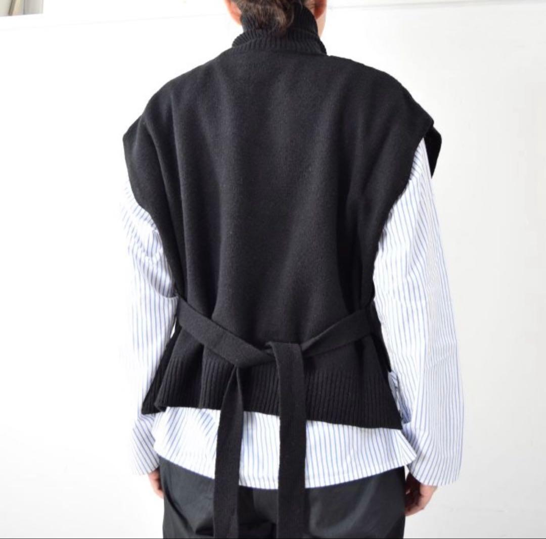 美品✨ veritecoeur ニットポンチョ 黒 F タートル サイド紐ベルト