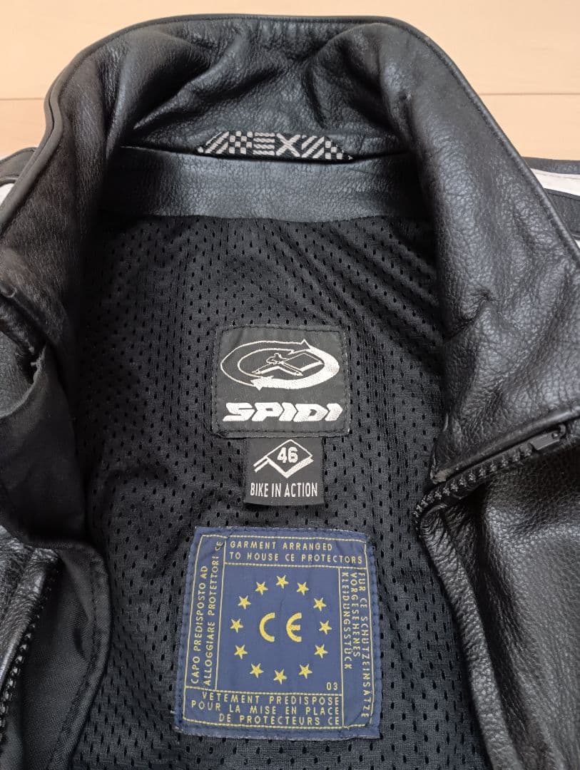 SPIDI 本革ライティングジャケット