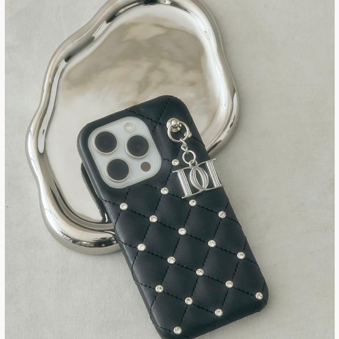 Darich キルティングビジューDDチャームiPhoneケース　15Pro 黒