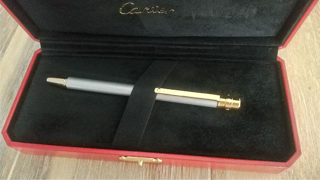 【新品未使用】Cartier ボールペン サントス 本体、専用ケース、箱、紙袋付