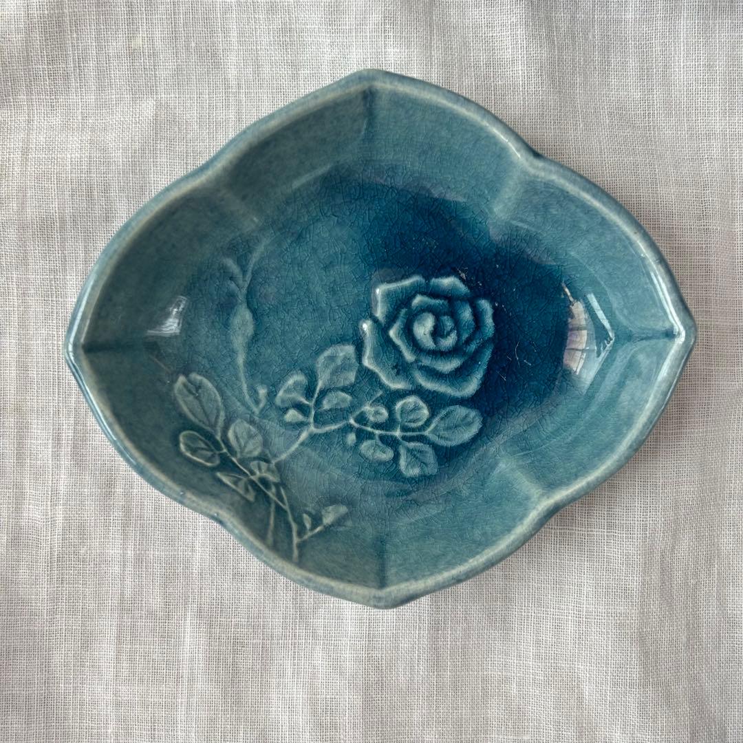 淡路　珉平焼　薄瑠璃薔薇の図 瑠璃釉青交趾陽刻 豆皿5客(江戸後期骨董古美術