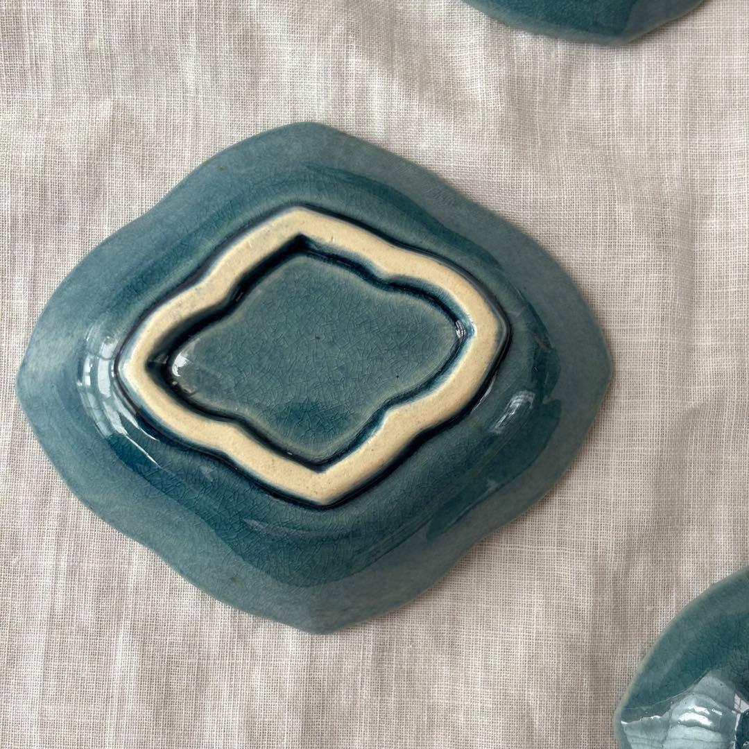 淡路　珉平焼　薄瑠璃薔薇の図 瑠璃釉青交趾陽刻 豆皿5客(江戸後期骨董古美術