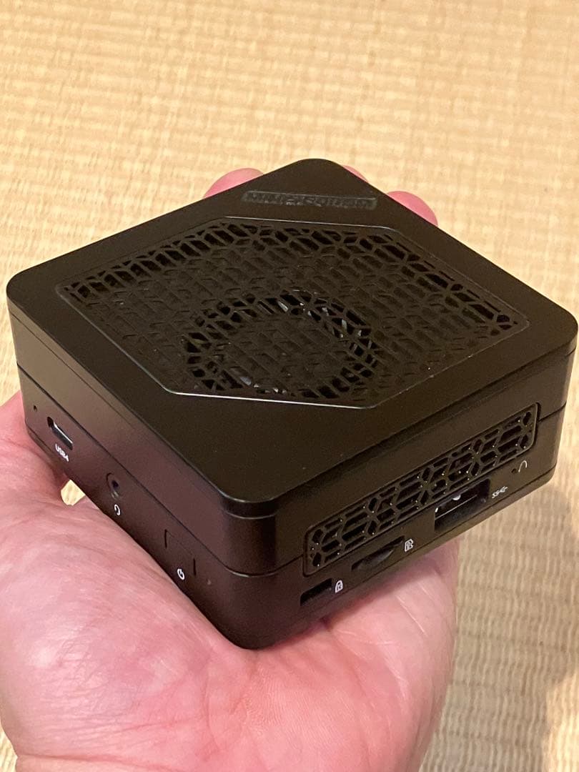 Minisforum EM780 32GB 512GB 超極小ミニPC