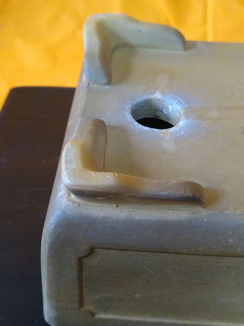 盆栽鉢　盆栽小品鉢　落款有り 黄泥？切立額面長方鉢