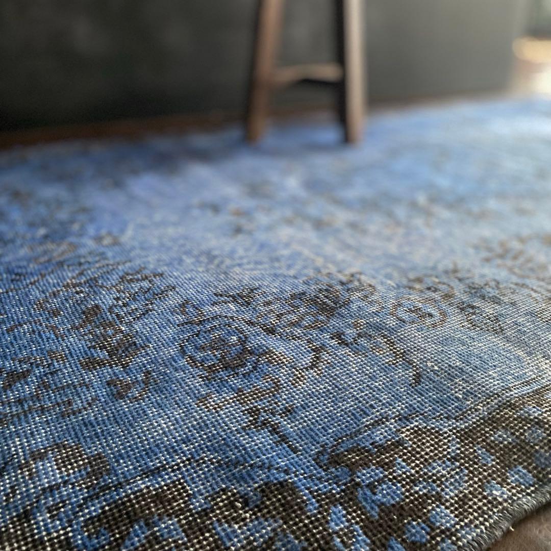 くすみスカイブルー　ヴィンテージラグ　オーバーダイ　トルコラグ