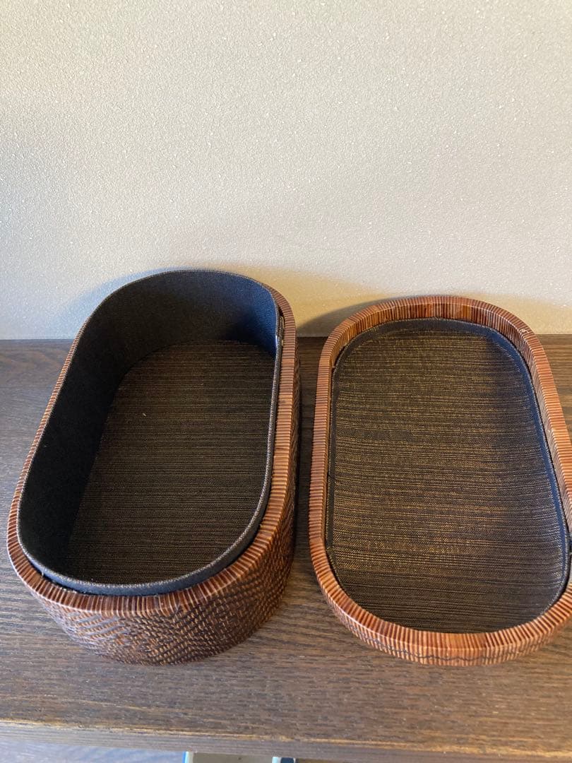 タイ・ヤンリーパオ楕円形小物入れ