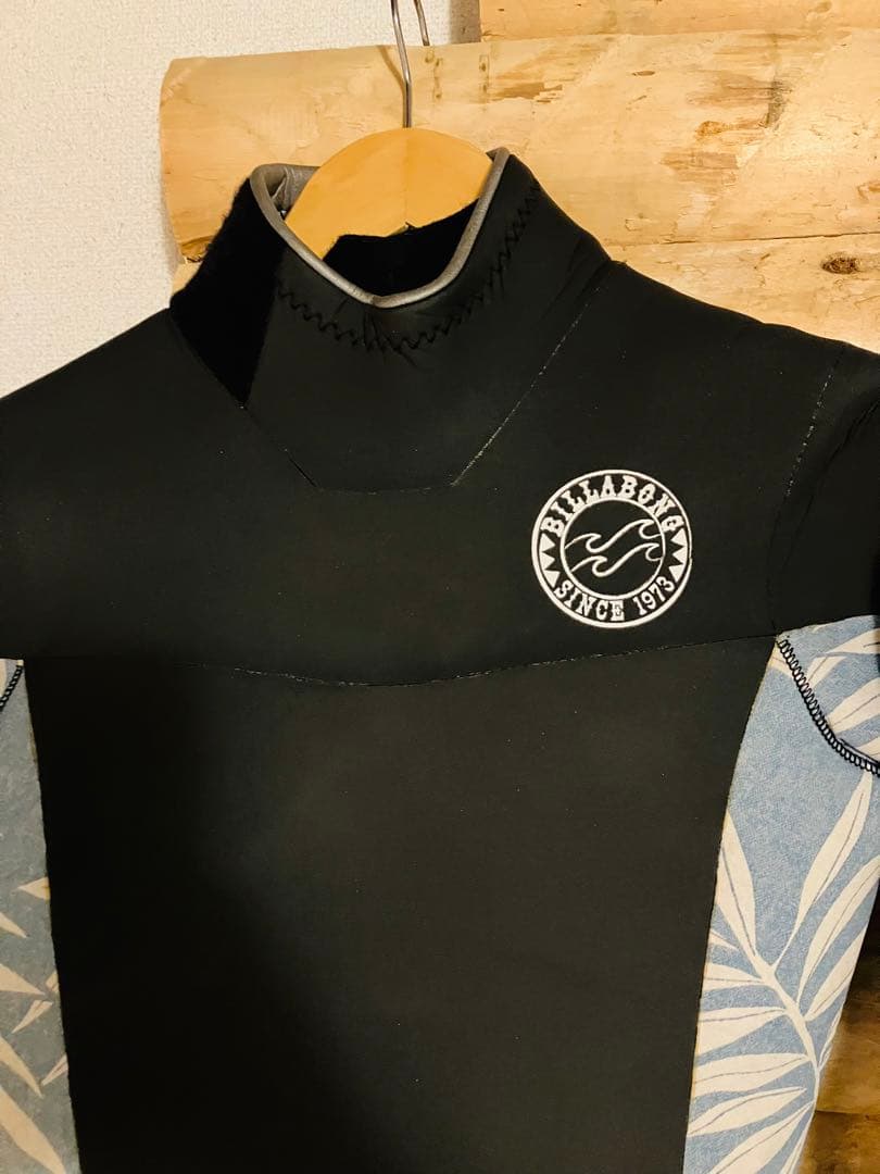 ★２回のみ着用★BILLABONG レディースセミドライM